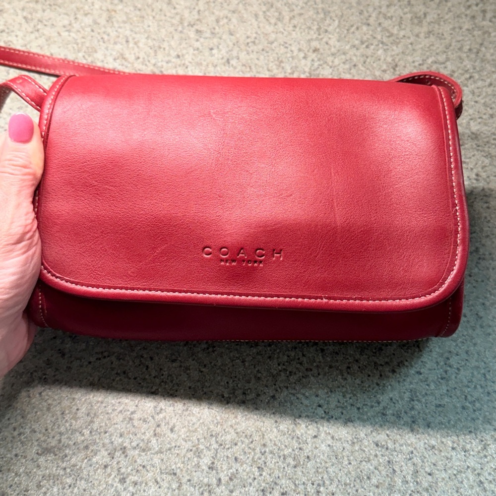 90’s Vintage Coach Red Leather Flap Shoulder Bag 9140 USA